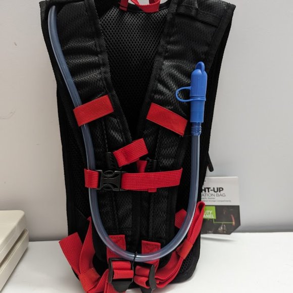 Zefal Z Hydro Race Hydration Bag in Black/Red (1.5L) Light up strip - Picture 3 of 7